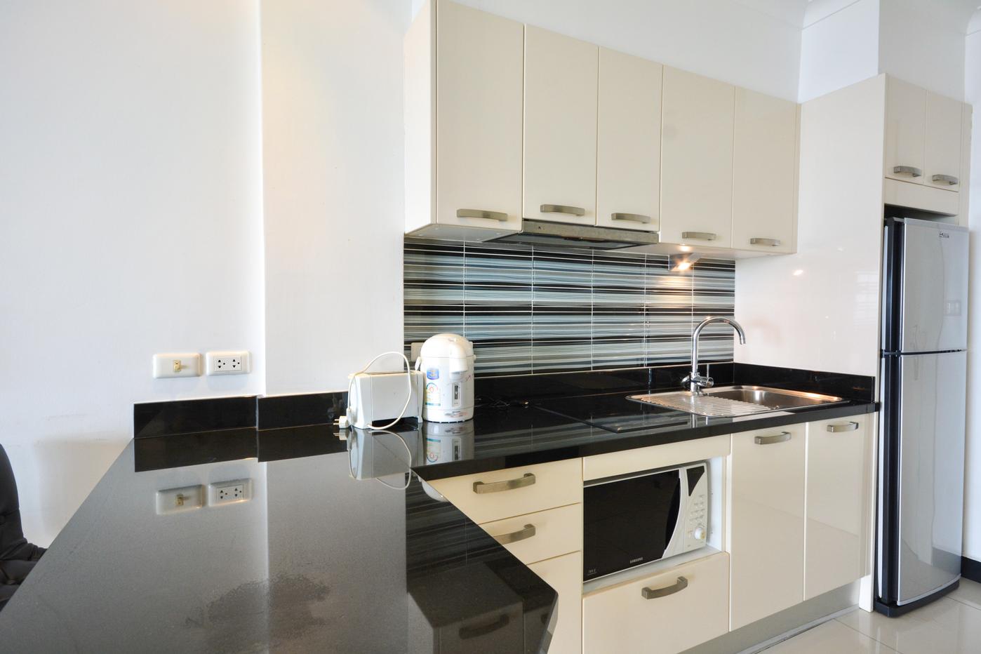 รูป Luxury Studio Condo for Sale in Jomtien Pattaya at View Talay 8 - รูปที่ 9/16