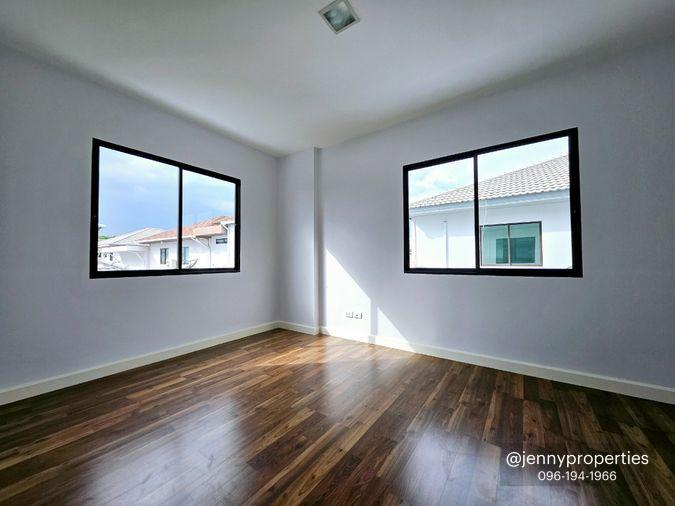 รูป 🏠 บ้านเดี่ยวหลังใหญ่ 6 ห้องนอน – ตอบโจทย์ทั้งอยู่อาศัยและ work from home - รูปที่ 33/42