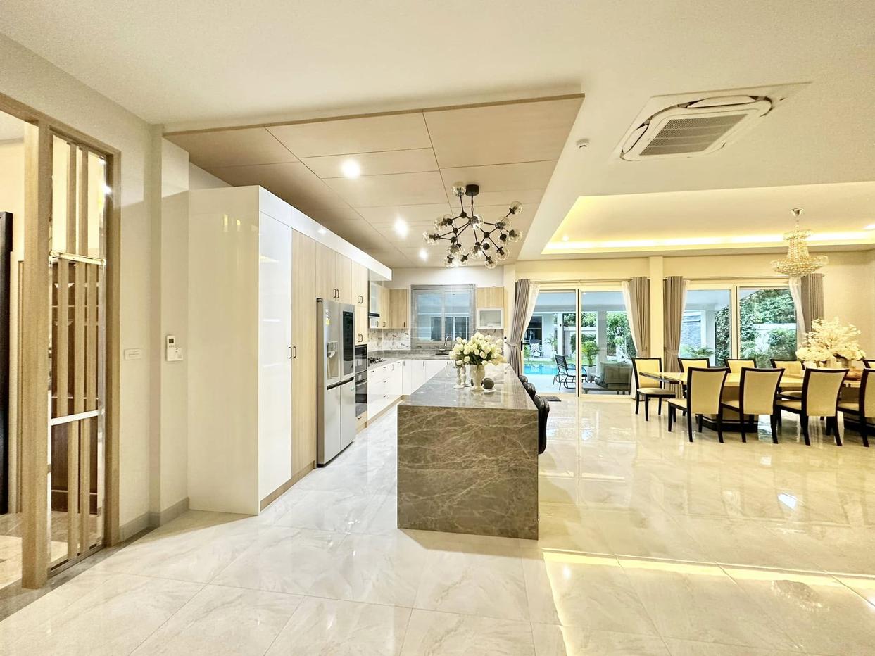 รูป Pool Villa in Huay Yai 6 Beds for Rent - รูปที่ 7/17
