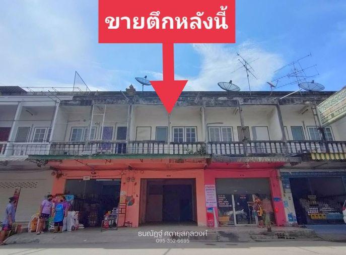 รูป ขายตึกแถวชุมพร ทำเลดี เหมาะกับทำการค้าขาย มีเพียงห้องเดียวเท่านั้น - รูปที่ 2/17