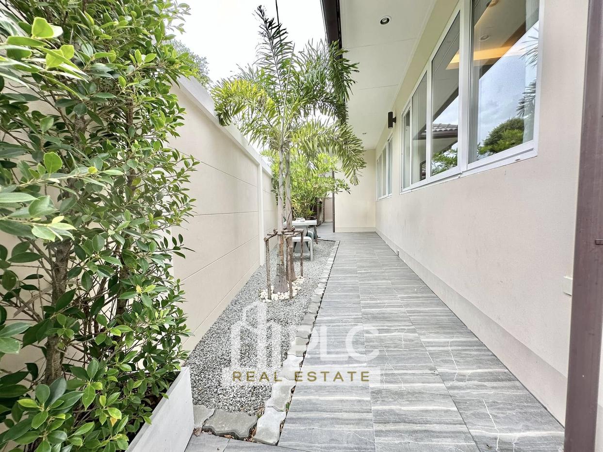 รูป Pool Villa in Huay Yai 6 Beds for Rent - รูปที่ 14/17