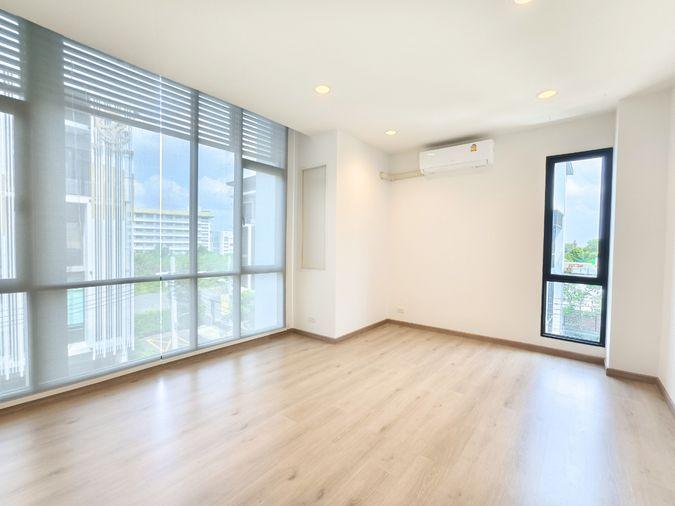 รูป ขาย Premium Place Mix Ekamai-Ramintra  25.4 ตร.ว. โฮมออฟฟิศหรู 4 ชั้น 2 ห้องทำงานใหญ่ 3 ห้องนอน 4 ห้องน้ำ ติดถนนนวลจันทร์ หน้ากว้าง 5.5 เมตร  - รูปที่ 6/13