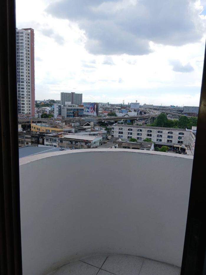 picture Urgent Sale 🔥 Thippharoek Condominium 🔥 Corner unit, convenient location, near Bang Bamru BTS station. - 6/13