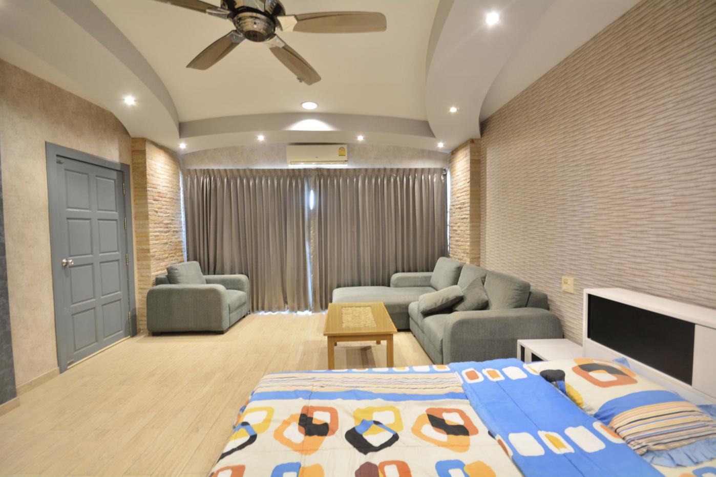 รูป Studio Condo for Rent in Jomtien Pattaya at View Talay 5D - รูปที่ 2/16