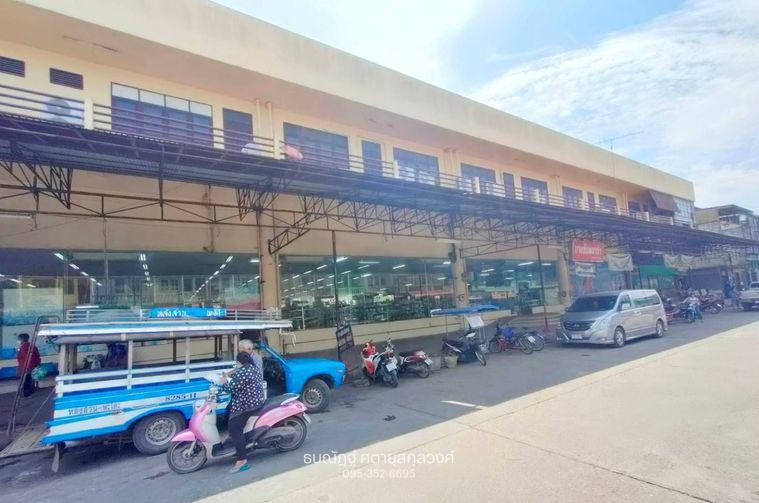รูป ขายตึกแถวชุมพร ทำเลดี เหมาะกับทำการค้าขาย มีเพียงห้องเดียวเท่านั้น - รูปที่ 10/17
