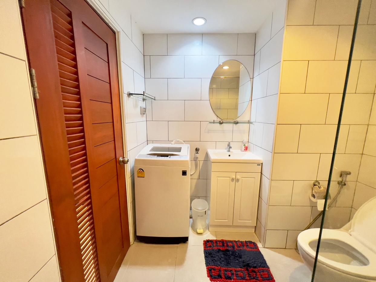 รูป Studio Condo for Sale at Jomtien Beach Condominium in Pattaya - รูปที่ 12/14