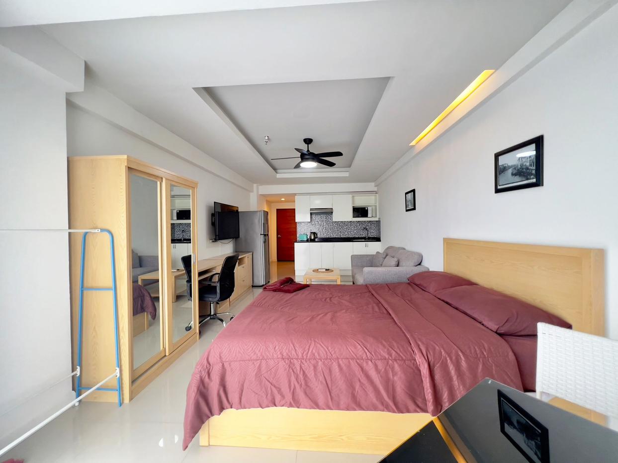 รูป Studio Condo for Sale at Jomtien Beach Condominium in Pattaya - รูปที่ 3/14