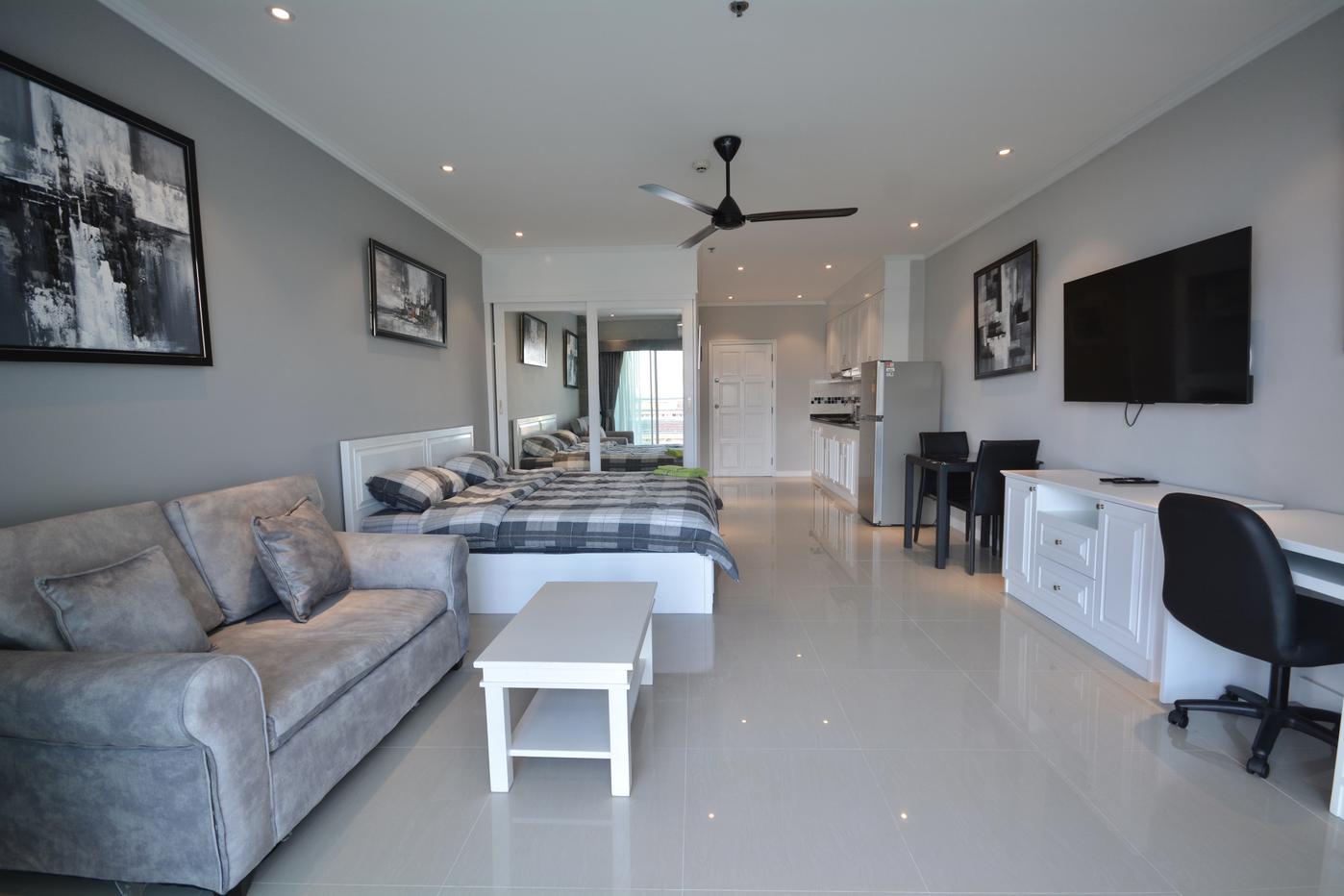 รูป Studio Condo for Sale in Jomtien Pattaya at View Talay 5D - รูปที่ 2/17