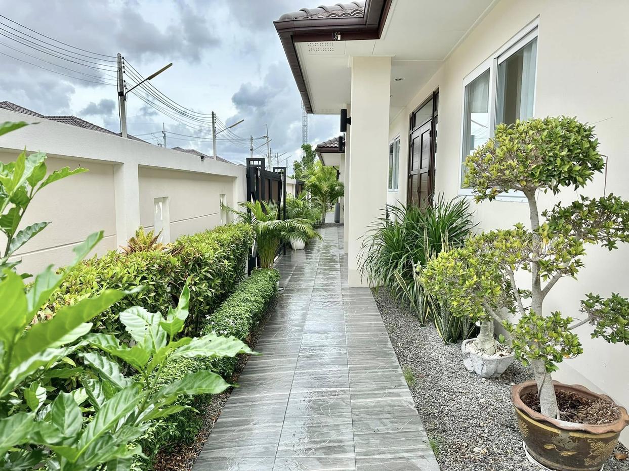 รูป Pool Villa in Huay Yai 6 Beds for Rent - รูปที่ 15/17