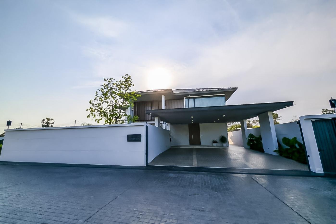 รูป For Sale East Pattaya Pool Villa 4 Bedroom Luxury House - รูปที่ 28/28