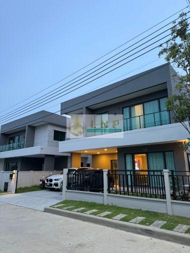 รูป 🏠 ให้เช่าบ้าน : Centro Bangna (เซนโทร บางนา) รหัสทรัพย์ | 📌LNP-H919 - รูปที่ 1/14