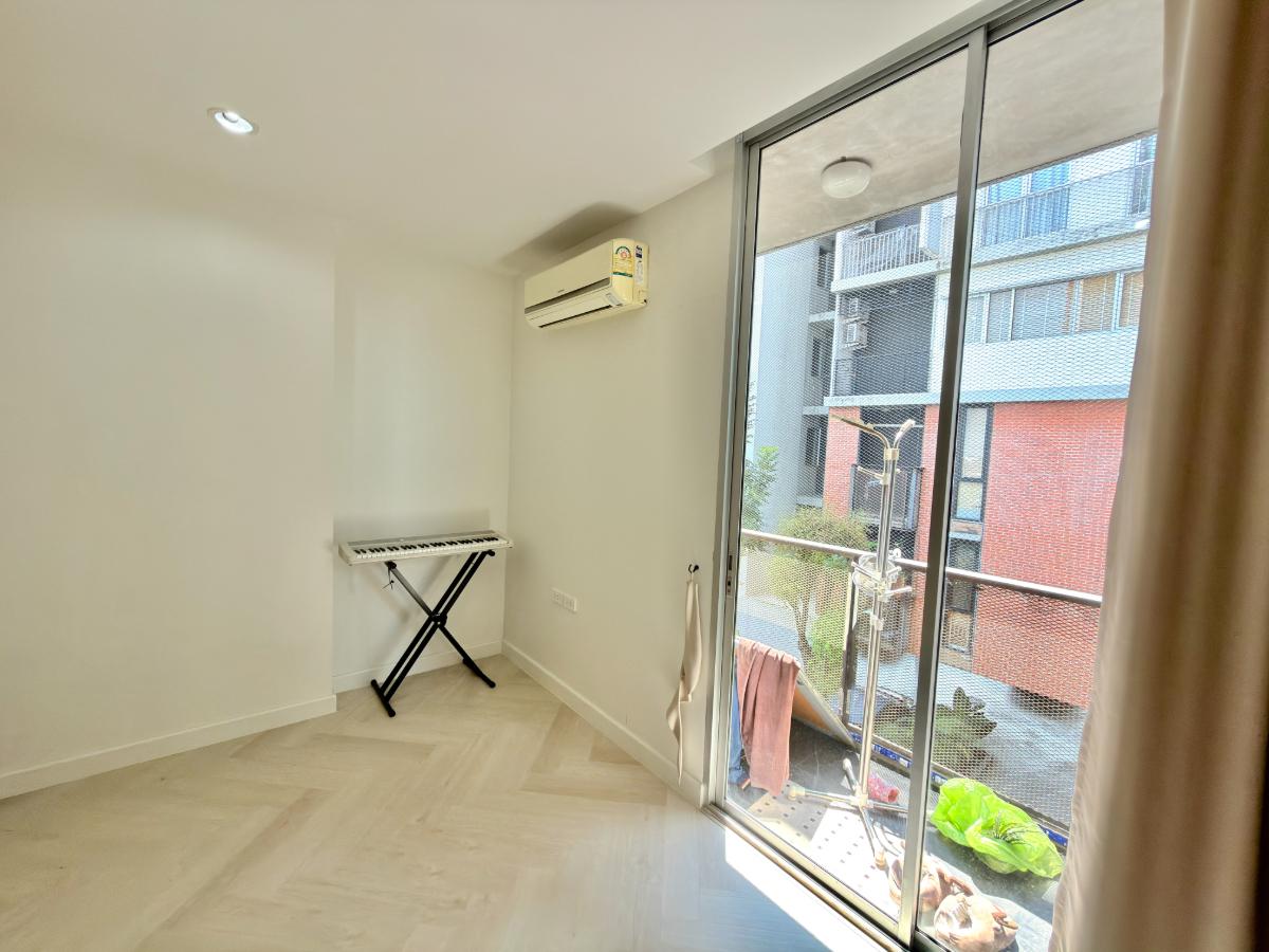 picture  Apple Sukhumvit – Bearing For Sale - 13/18