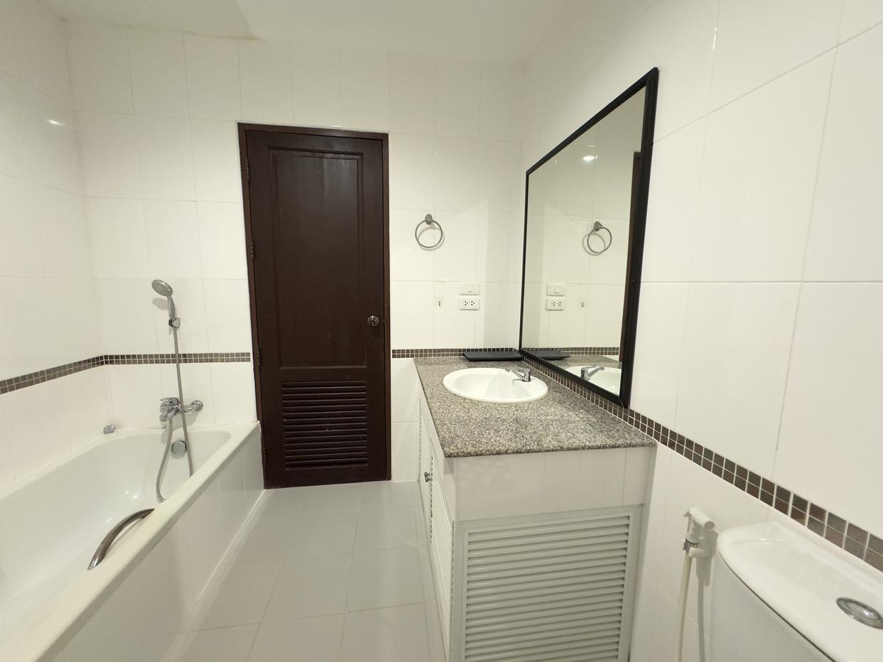 รูป 1 Bedroom Condo for Sale at Platinum Suites in Thepprasit Pattaya - รูปที่ 14/19