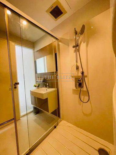 รูป ✨ สัมผัสมาตรฐานของการอยู่อาศัยที่เหนือกว่า The Room Sathorn–Taksin ใช้ชีวิตผ่านพื้นที่ที่ออกแบบอย่างมีรสนิยม เพื่อรองรับทุกจังหวะของชีวิต - รูปที่ 10/18