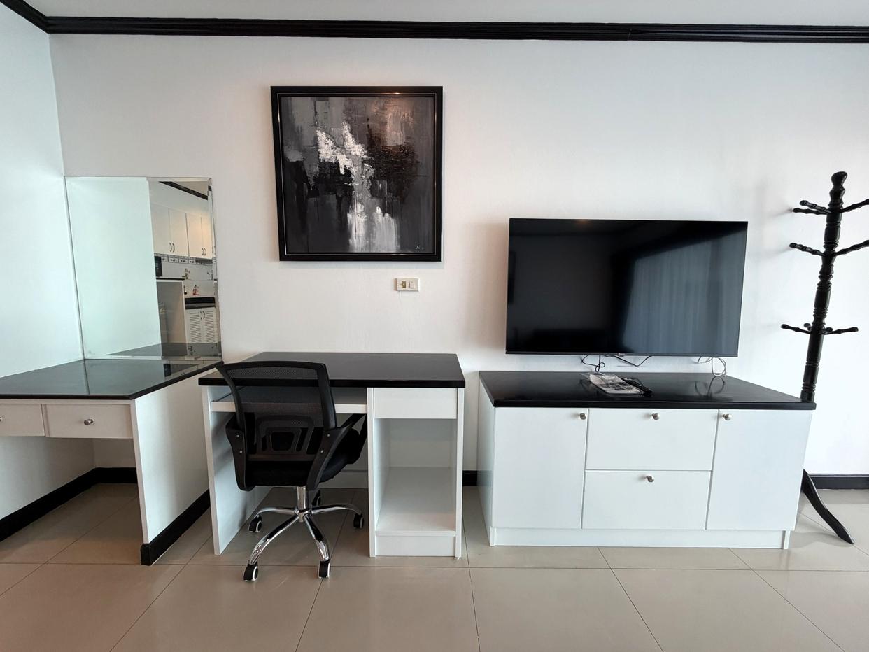 รูป 1 Bedroom Condo for Sale at Platinum Suites in Thepprasit Pattaya - รูปที่ 8/17