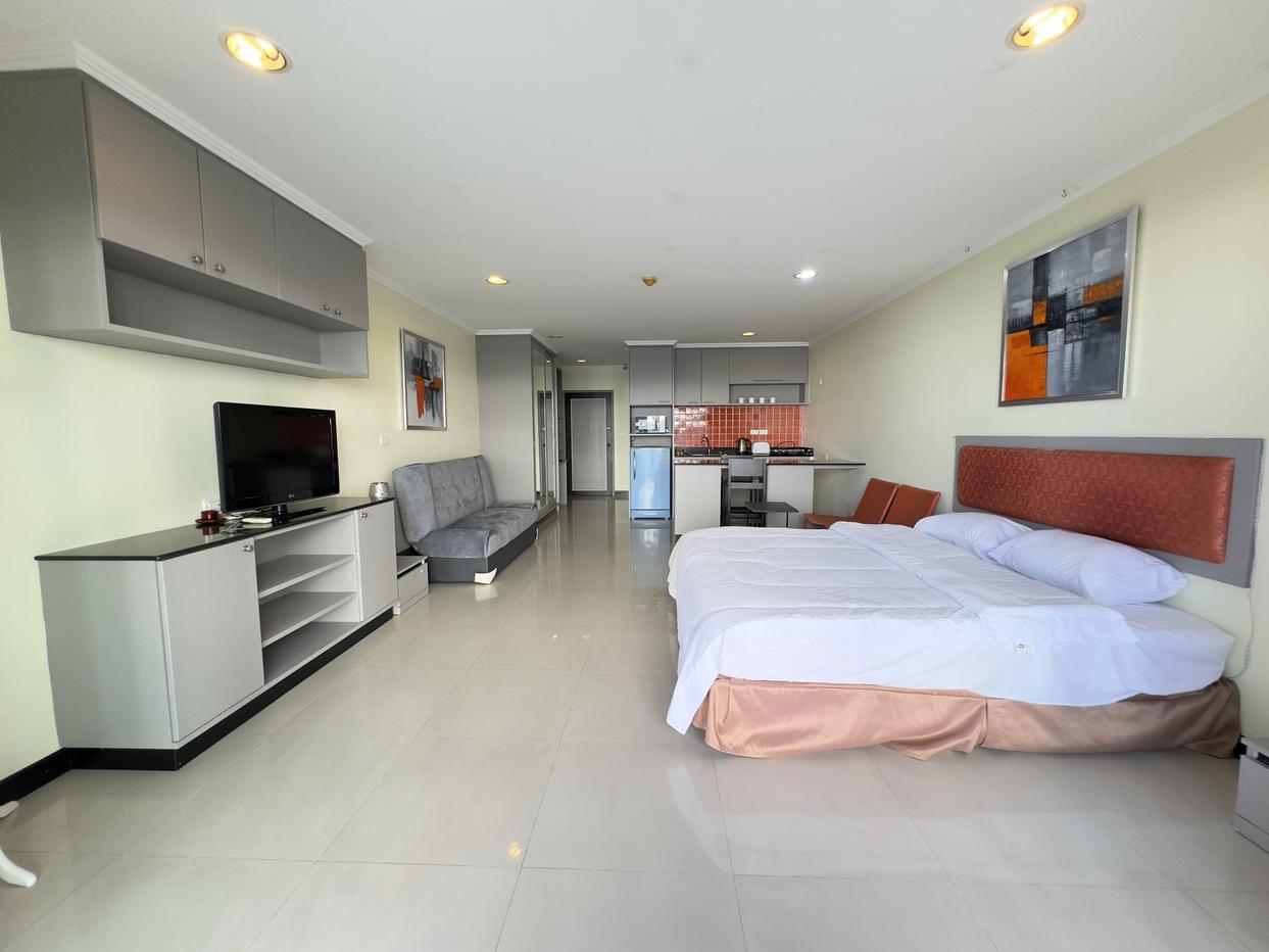 รูป 1 Bedroom Condo for Rent at Platinum Suites in Thepprasit Pattaya - รูปที่ 1/19
