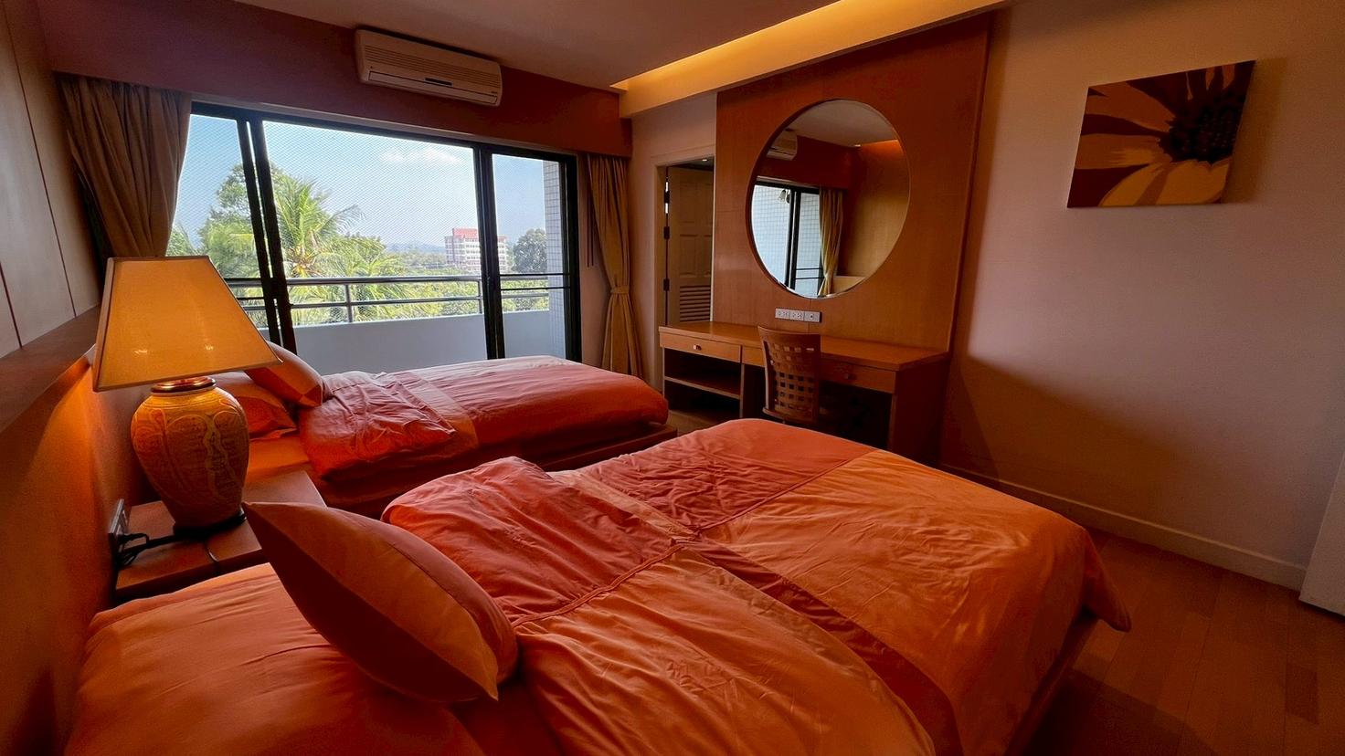 รูป Krisda Golden Condotel 3 Bedrooms Pattaya Na Jomtien - รูปที่ 4/14