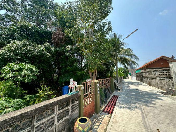 picture Urgent sale! Prime land near Assumption School Sriracha, Chonburi. - 13/13