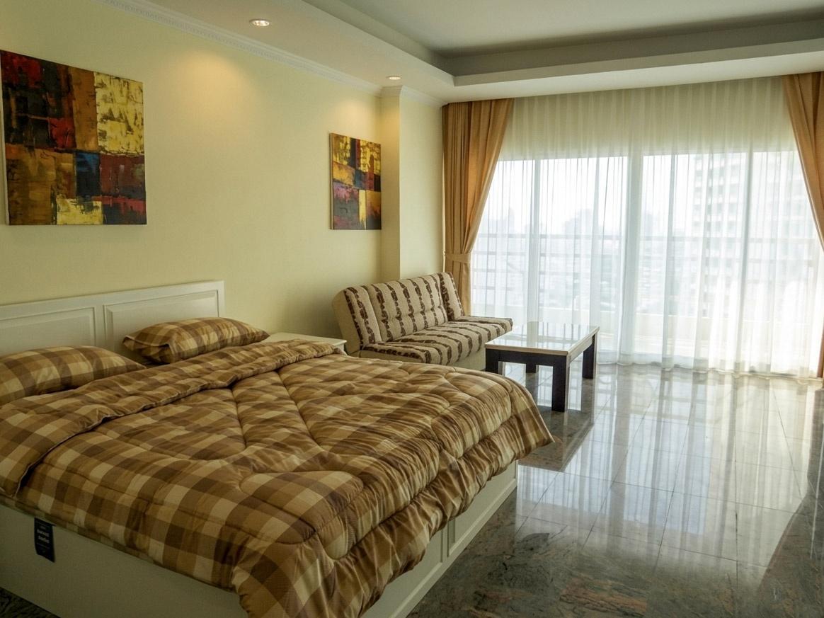 picture Luxury Studio Condo for Sale in Jomtien Pattaya at View Talay 8 - 3/12