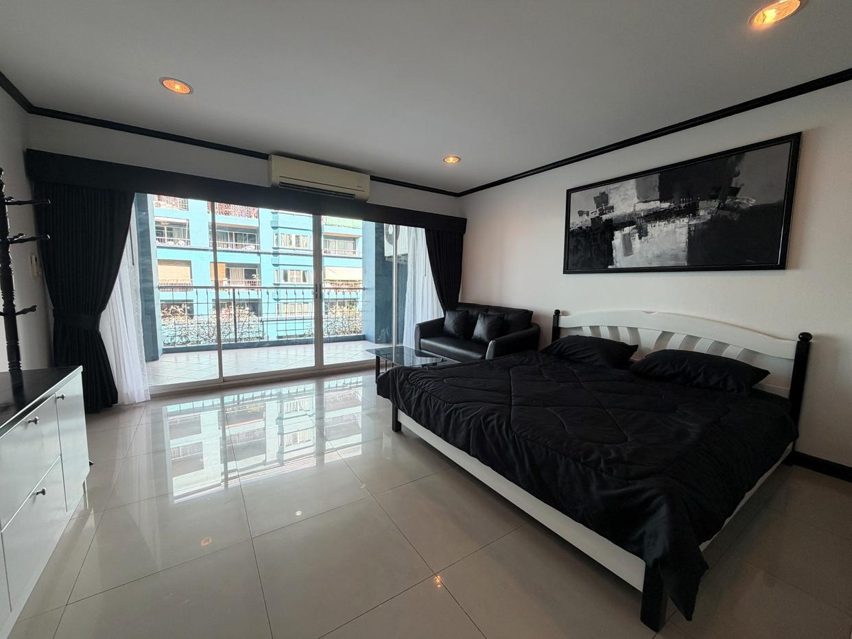 รูป 1 Bedroom Condo for Sale at Platinum Suites in Thepprasit Pattaya - รูปที่ 11/17