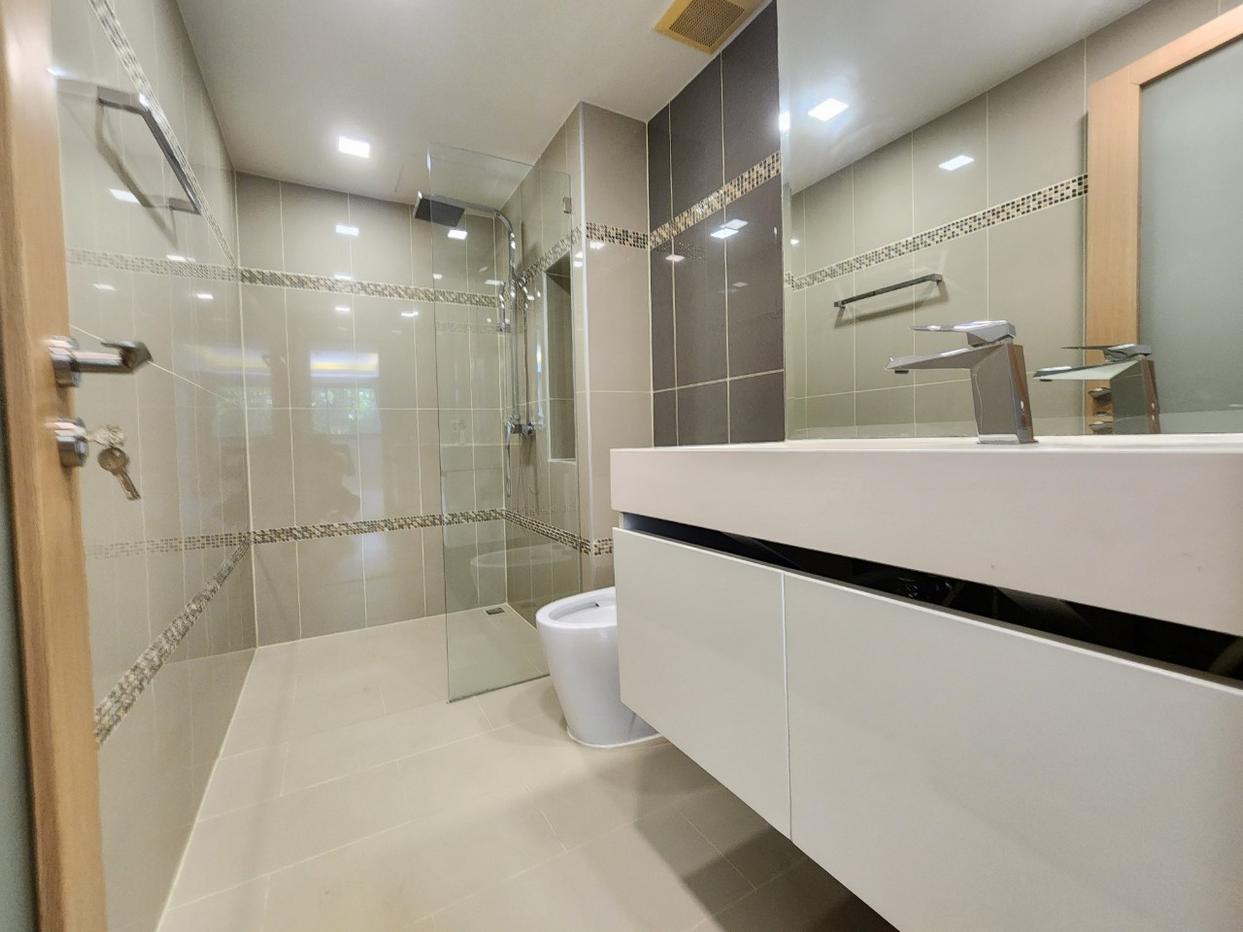 picture Laguna Beach Condominium in Jomtien - 7/11