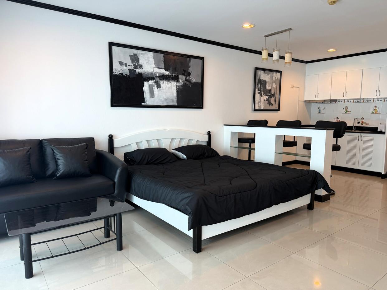 รูป 1 Bedroom Condo for Sale at Platinum Suites in Thepprasit Pattaya - รูปที่ 5/17