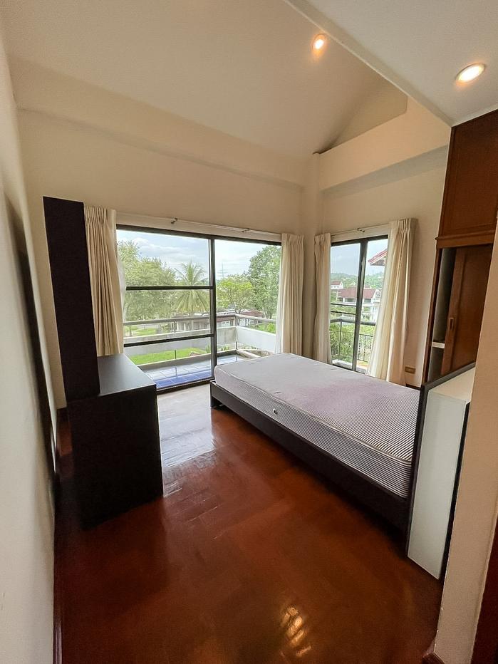 picture Golf View Condo Home Spacious for Sale with Golf Course View - 4/9