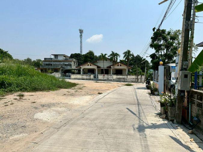 picture Urgent sale! Prime land near Assumption School Sriracha, Chonburi. - 12/13