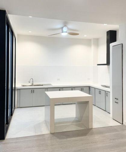 picture 🏠💫 Townhome for Rent 3 Storey Fully Renovated with Spacious Kitchen Prime Location Ekkamai Expressway 💫🏠 - 17/20