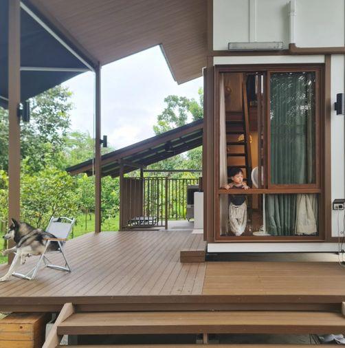 picture Prefabricated modular homes for sale. Loft style, balcony, and includes a pet house. Construction services available nationwide. - 6/15