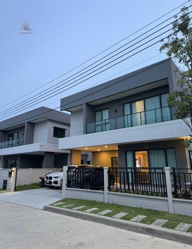 รูป บ้านเดี่ยวให้เช่า 📍 Centro Bangna 📍 3 ห้องนอน 4 ห้องน้ำ เฟอร์นิเจอร์ และ เครื่องใช้ไฟฟ้าครบ - รูปที่ 2/11