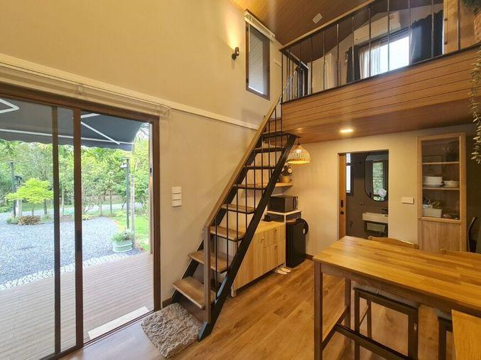 picture Prefabricated modular homes for sale. Loft style, balcony, and includes a pet house. Construction services available nationwide. - 8/15