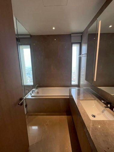 รูป ให้เช่าคอนโดติด Icon Siam  📍 Magnolias Waterfront Residences   📍 Type 4 Bedrooms ราคาเช่า  180,000/ month  - รูปที่ 11/17