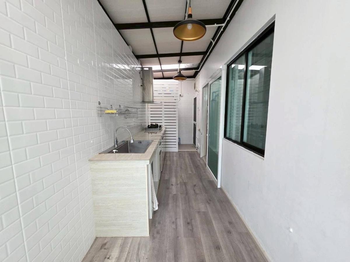 รูป บ้านเดี่ยวให้เช่า 🔥 Areeya Como Bangna 🔥 3 ห้องนอน 3 ห้องน้ำ เฟอร์นิเจอร์ และ เครื่องใช้ไฟฟ้าครบ  - รูปที่ 10/11