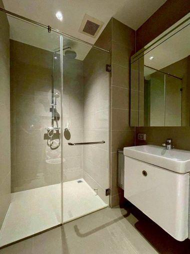 รูป ให้เช่าคอนโดติดBTS เพลินจิต 📍  Noble Ploenchit   📍 Type 3 Bedrooms ราคาเช่า  160,000/ month  - รูปที่ 18/19