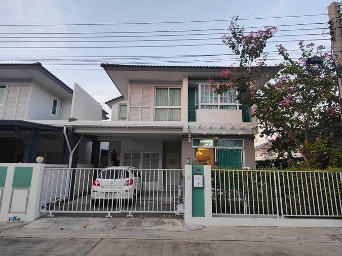 รูป บ้านเดี่ยวให้เช่า ✨ Trendy Tara Bangna ✨ 3 ห้องนอน 3 ห้องน้ำ บ้านหลังมุม เฟอร์นิเจอร์ครบใกล้สนามบิน  - รูปที่ 2/26