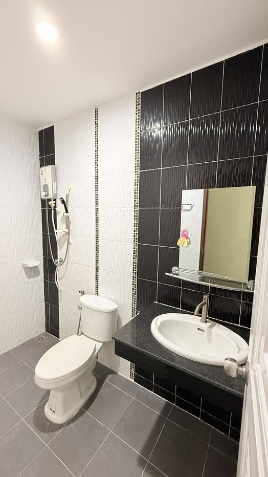 รูป 3 Bedroom Townhouse for Sale East Pattaya - รูปที่ 13/13