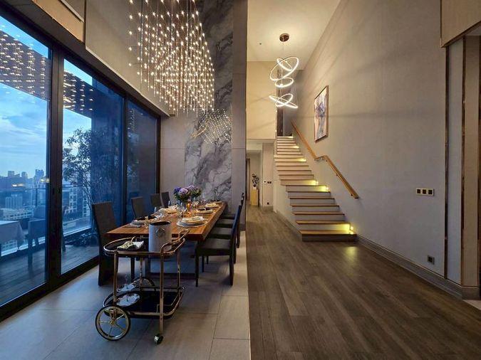 รูป 💎Penthouse Duplex ที่ดีที่สุดย่าน พระราม9 - อโศก  📍  The Esse At Singha Complex  📍  Rent Prices   600,000/ month.  - รูปที่ 3/20