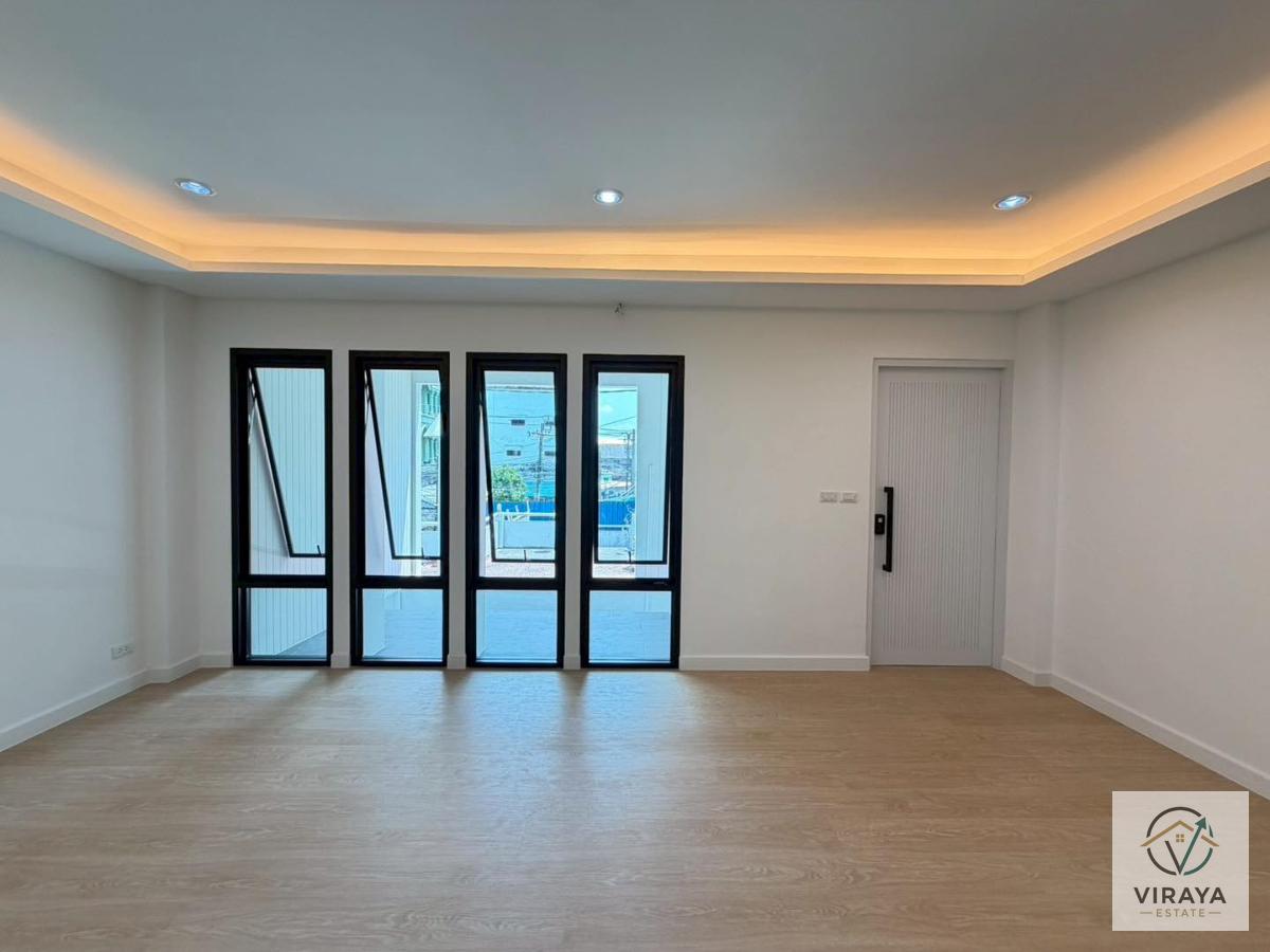 picture ðŋVS0030 4.5-story Townhome, Sukhumvit 101 | Near BTS Punnawithi - 34/37