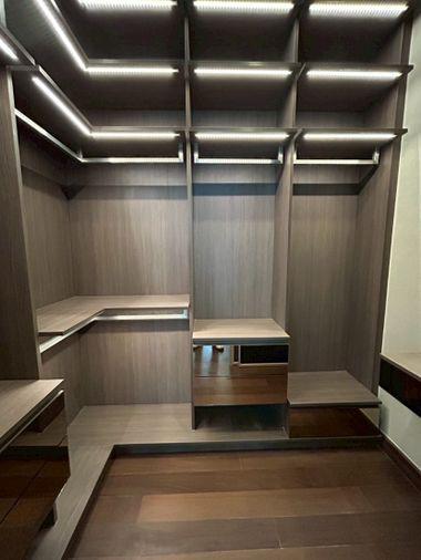 picture Starting from THB 20 million, own a Sukhumvit condominium with fixed parking and direct 0-metre access to the Green Line BTS. - 9/22