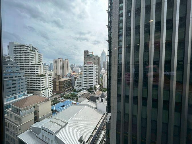 picture Starting from THB 20 million, own a Sukhumvit condominium with fixed parking and direct 0-metre access to the Green Line BTS. - 15/22