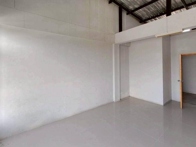รูป ให้เช่า สำนักงาน-โกดัง ลาดพร้าว101–โยธินพัฒนา เนื้อที่ 180 ตร.ว. พท.ใช้สอย 905 ตร.ม. 4 ชั้น โซล่าเซลล์ 10kW รองรับ คลังสินค้า ใกล้เลียบด่วน นวมินทร์ - รูปที่ 7/32