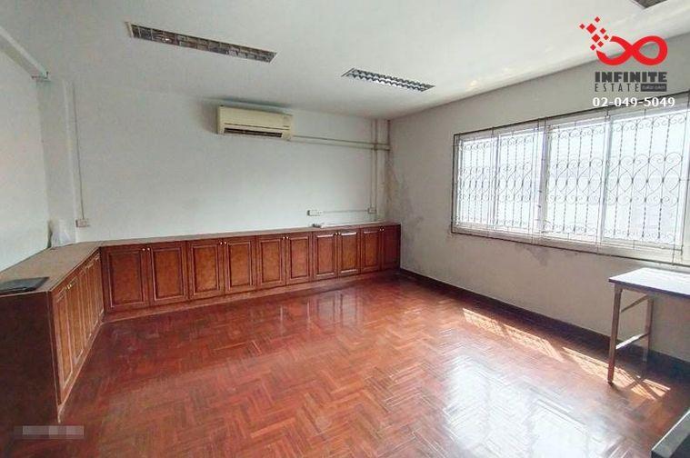 รูป ขายทาวน์โฮม 4 ชั้น 37.5 ตรว. ซอยรัชดาภิเษก 36 ใกล้รถไฟฟ้า สายสีเหลือง - รูปที่ 2/8