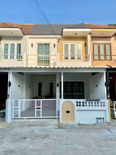 รูป ขายทาวน์โฮม หมู่บ้านเพิ่มทรัพย์ รีโนเวทใหม่ ติดถนนหลัก บึงวรกิจ - รูปที่ 1/15