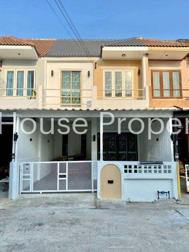 รูป ขายทาวน์โฮม หมู่บ้านเพิ่มทรัพย์ รีโนเวทใหม่ ติดถนนหลัก บึงวรกิจ - รูปที่ 1/15