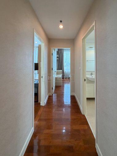 รูป ✨การอยู่อาศัยที่เหนือระดับ...ในทำเลที่ทรงคุณค่าที่สุดของกรุงเทพ  ที่ Siri Residence Sukhumvit 24 ✨ - รูปที่ 10/28
