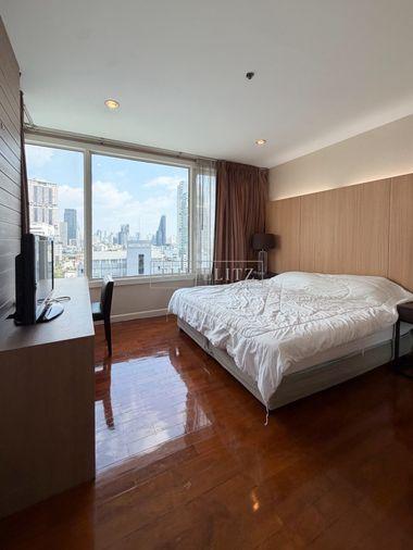 รูป ✨การอยู่อาศัยที่เหนือระดับ...ในทำเลที่ทรงคุณค่าที่สุดของกรุงเทพ  ที่ Siri Residence Sukhumvit 24 ✨ - รูปที่ 13/28