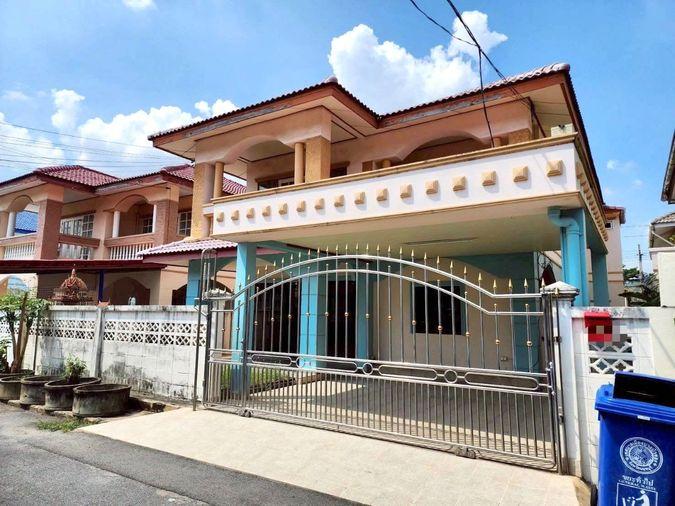 รูป ปล่อยเช่า‼️บ้านเดี่ยว มบ.ช.รุ่งเรือง 6 ขนาด 54 วา 4 ห้องนอน 3 ห้องน้ำ จอดรถได้ 2 คัน บางบัวทอง นนทบุรี - รูปที่ 1/20