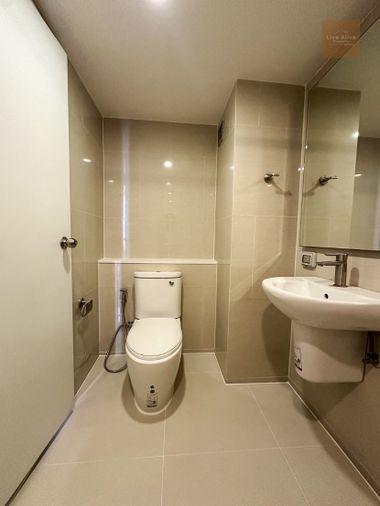 รูป ขายด่วน คอนโดduplex 2ชั้น เพดานสูงโปร่ง สบาย ตกแต่งพร้อมเข้าอยู่ ใกล้แฟชั่นไอส์แลนด์ - รูปที่ 13/16