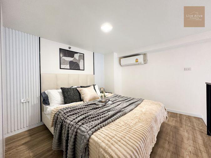 รูป ขายด่วน คอนโดduplex 2ชั้น เพดานสูงโปร่ง สบาย ตกแต่งพร้อมเข้าอยู่ ใกล้แฟชั่นไอส์แลนด์ - รูปที่ 2/16